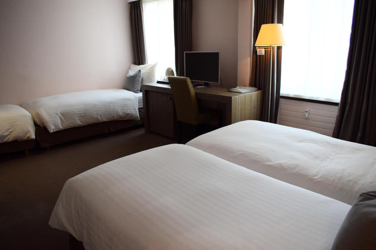 Hotel Central, Spa & Lounge Bar ครองส์มอนตานา ภายนอก รูปภาพ