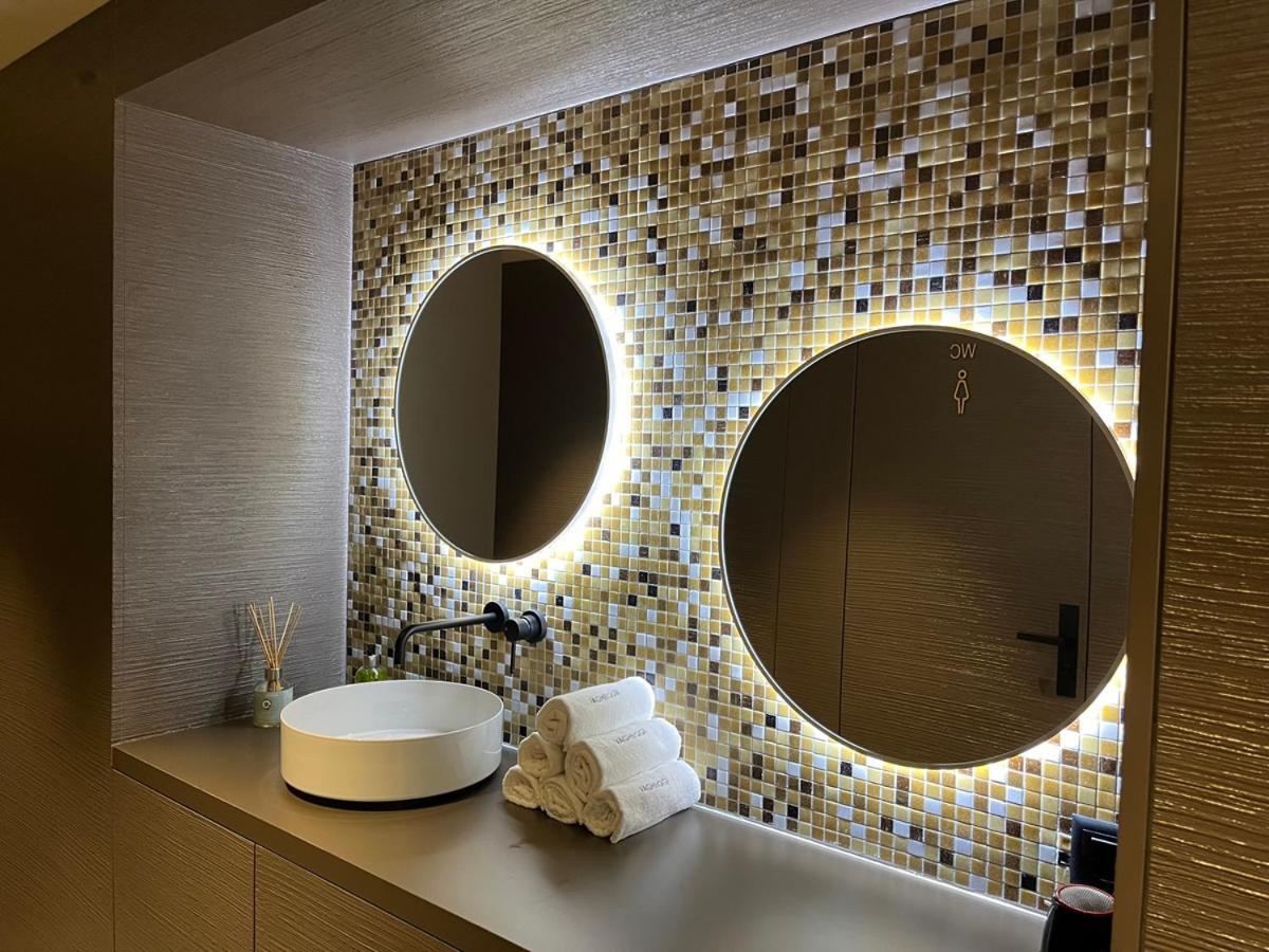 Hotel Central, Spa & Lounge Bar ครองส์มอนตานา ภายนอก รูปภาพ